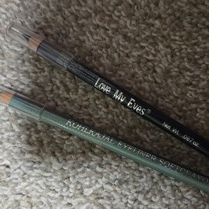 Love my eyes Sea Green & Navy Blue eyeliner